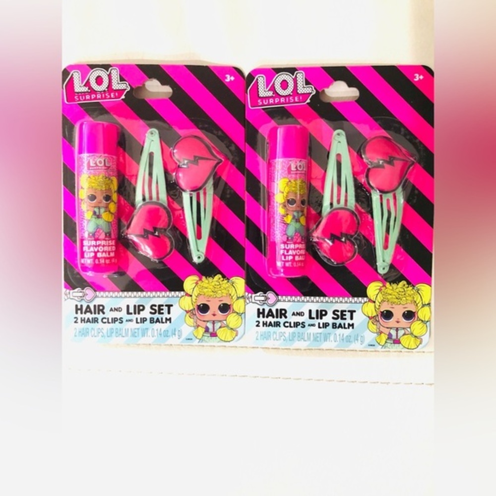 4piece L.O.L Surprise heart shaped‎ hair clip & lip balm set new FREE